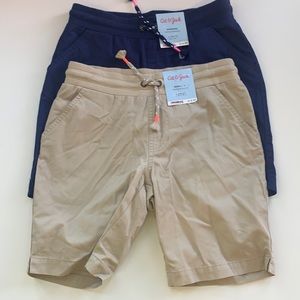 2 L pairs of Girls Cat & Jack Bermuda Navy & Tan